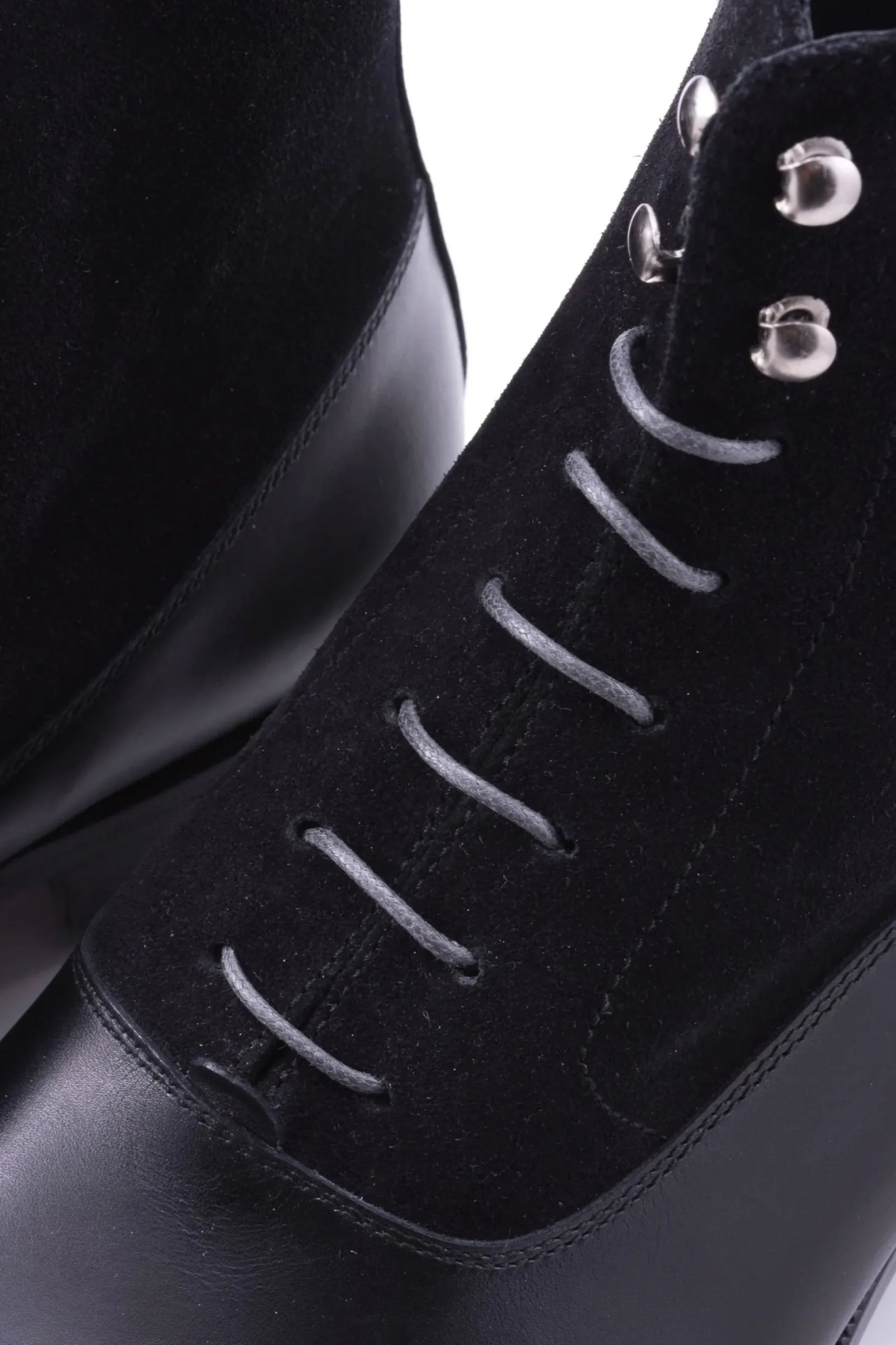 Round Mid Gray Waxed Cotton Shoelaces