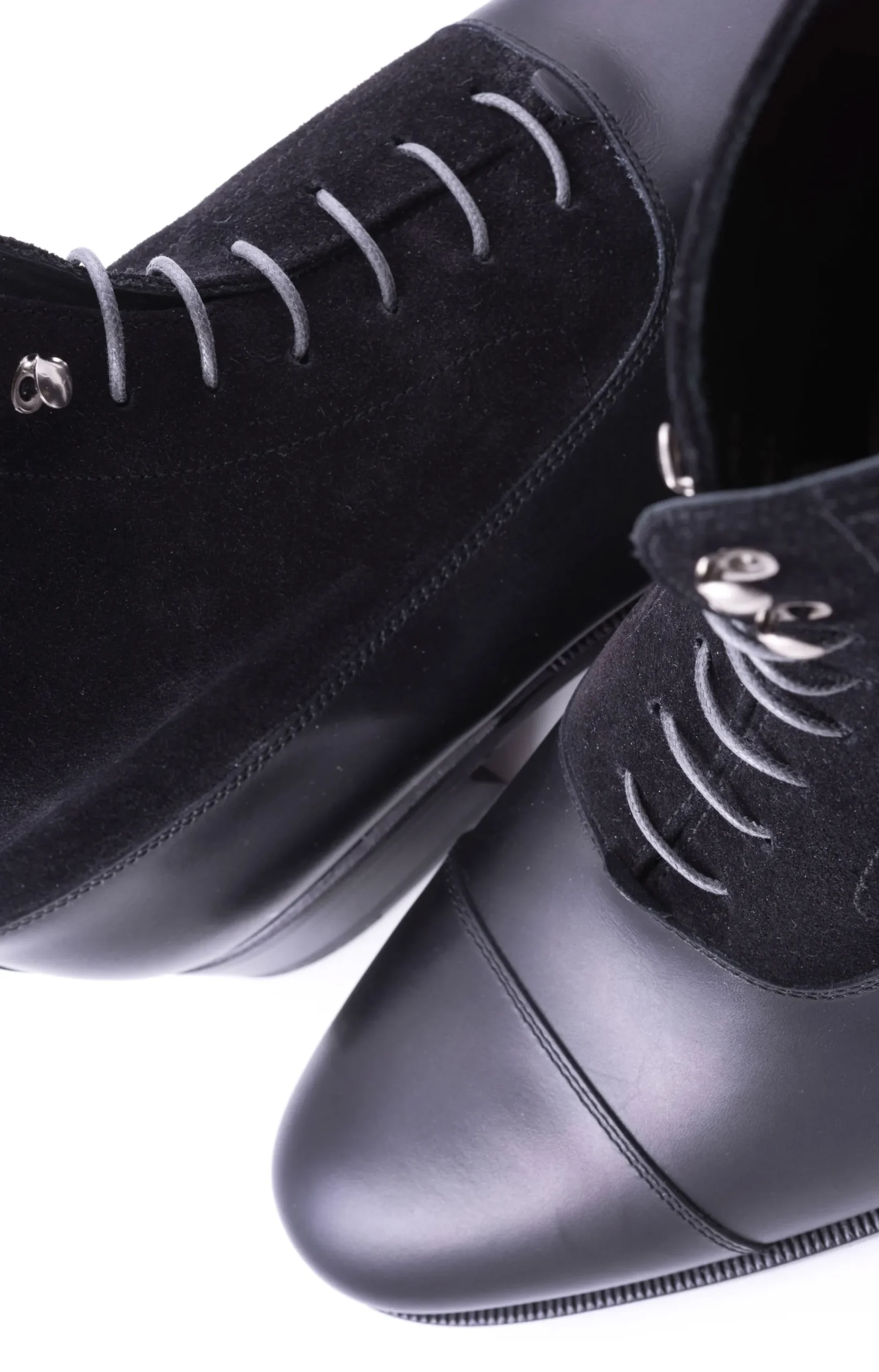 Round Mid Gray Waxed Cotton Shoelaces