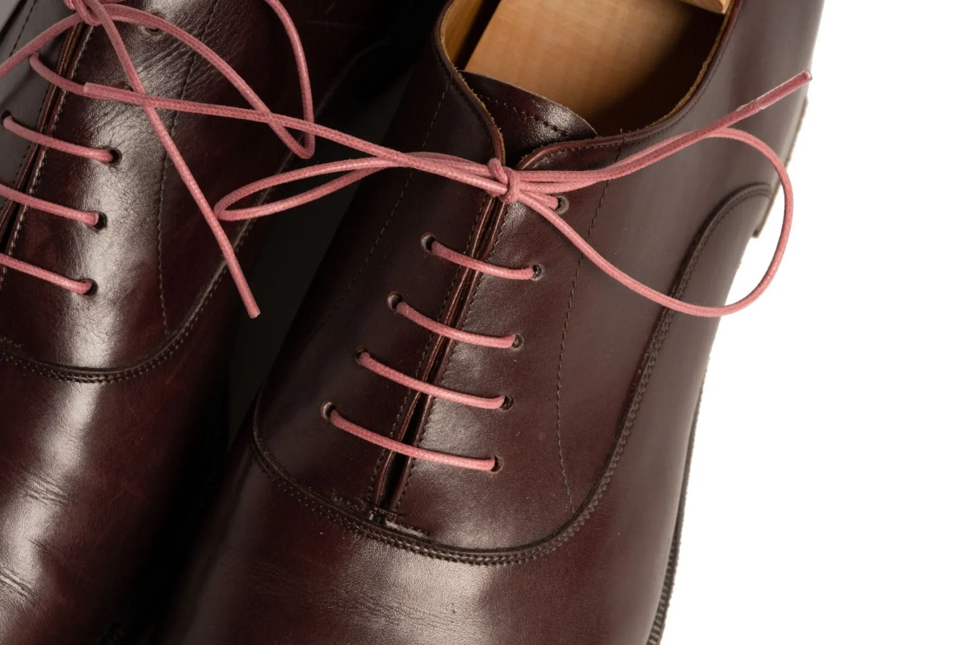 Round Vintage Pink Waxed Cotton Shoelaces