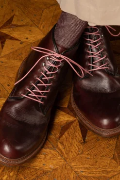 Round Vintage Pink Waxed Cotton Bootlaces