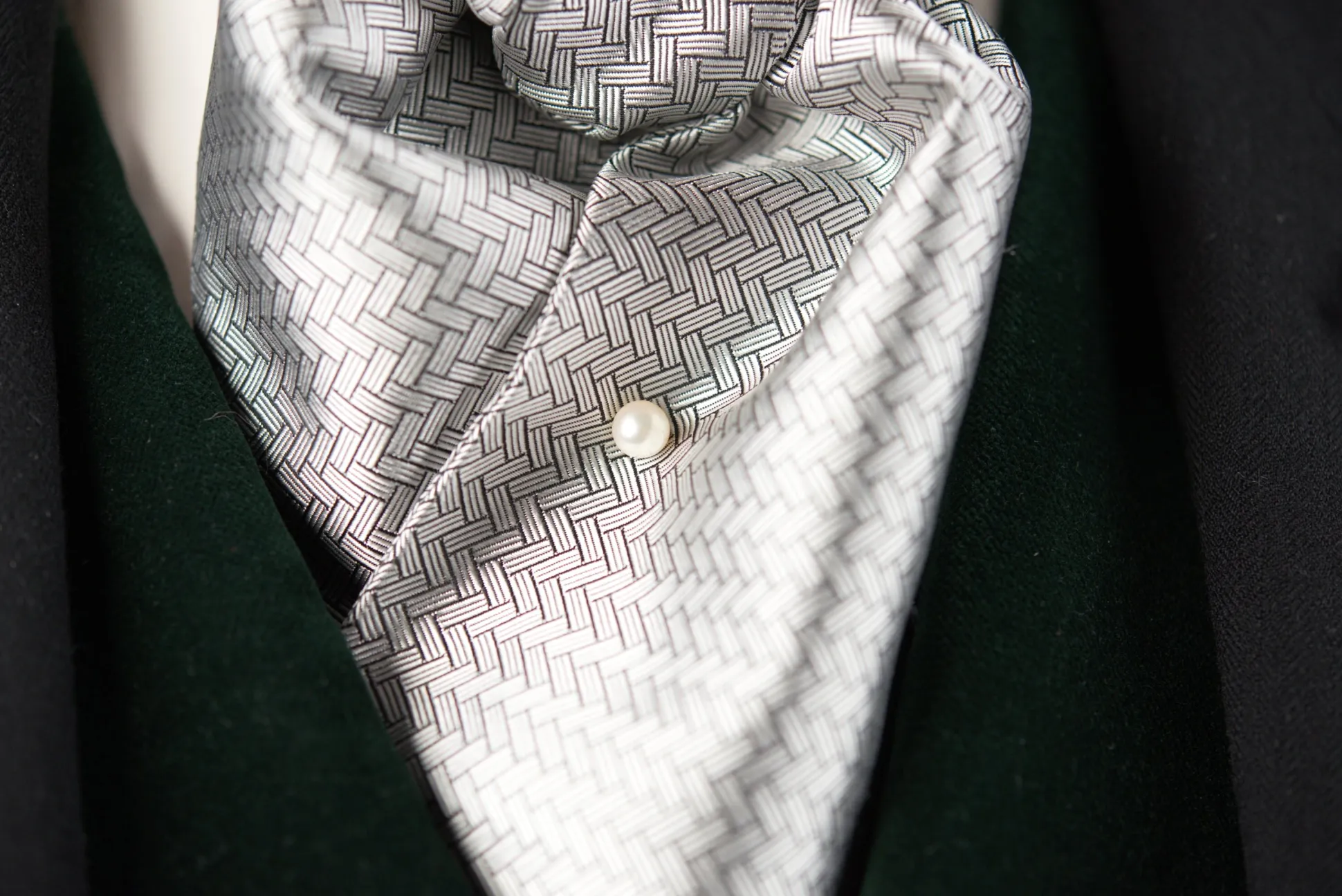 Silver Basketweave Formal Wedding Ascot