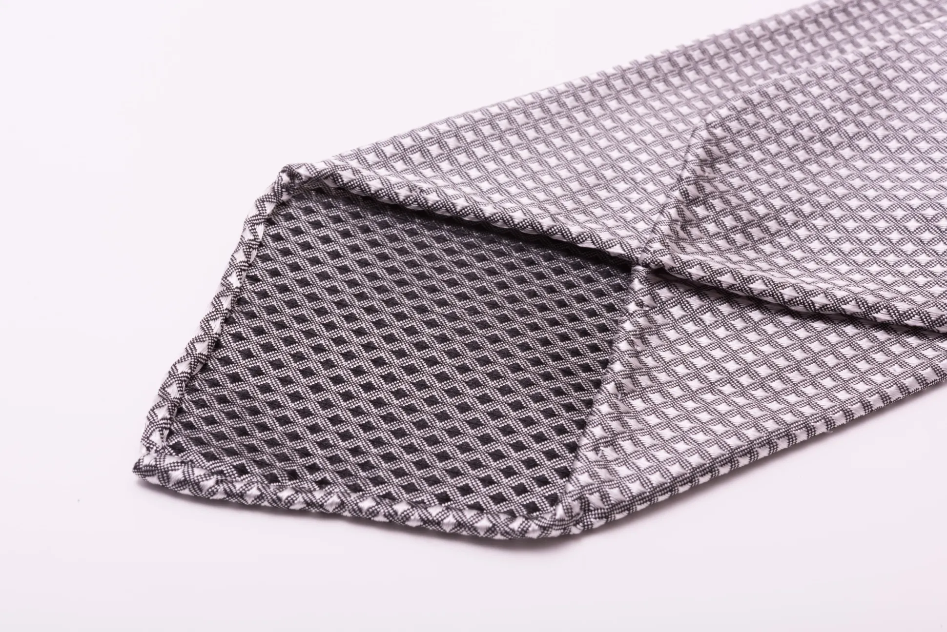 Silver & Black Diamond Micropattern Silk Tie