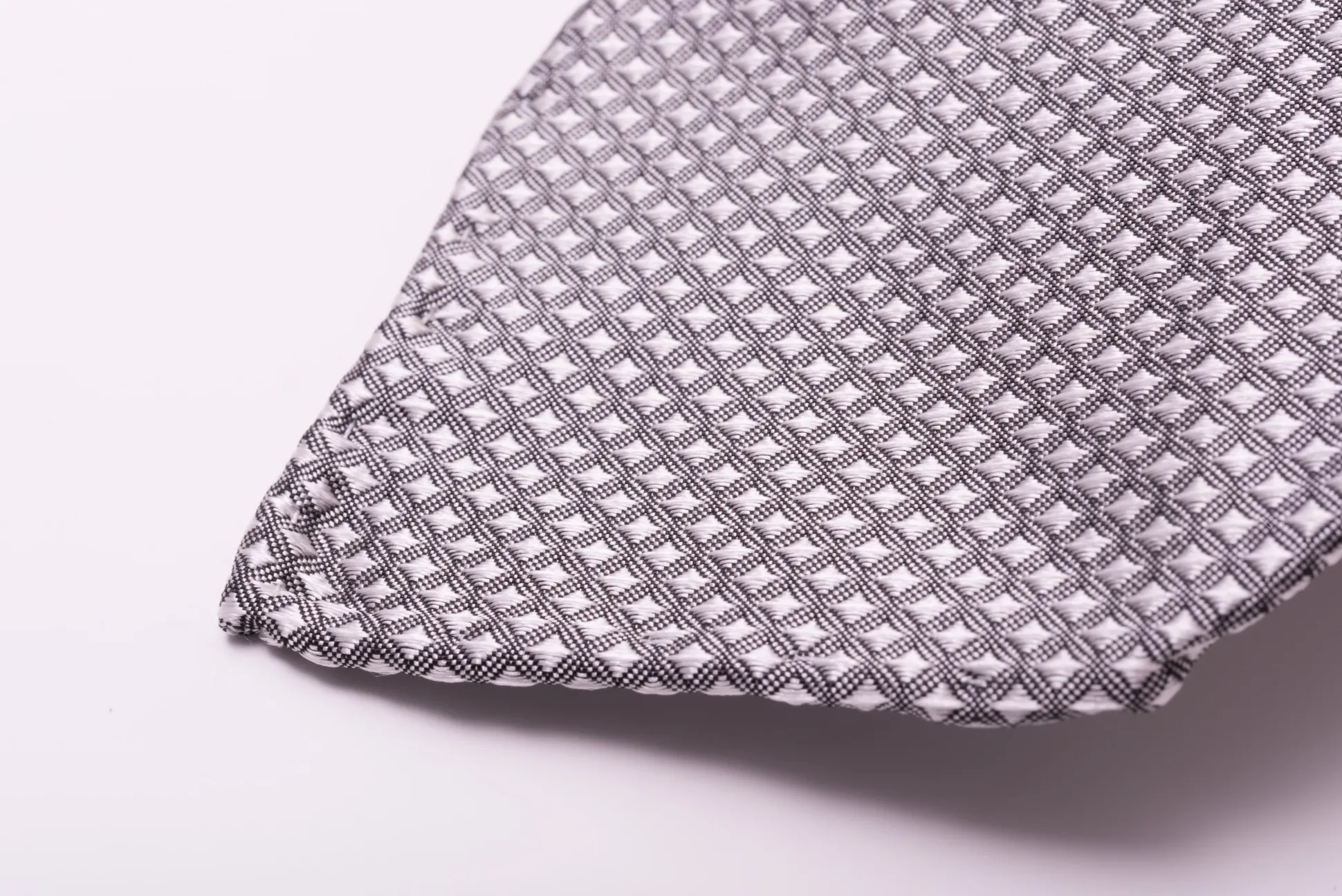 Silver & Black Diamond Micropattern Silk Tie