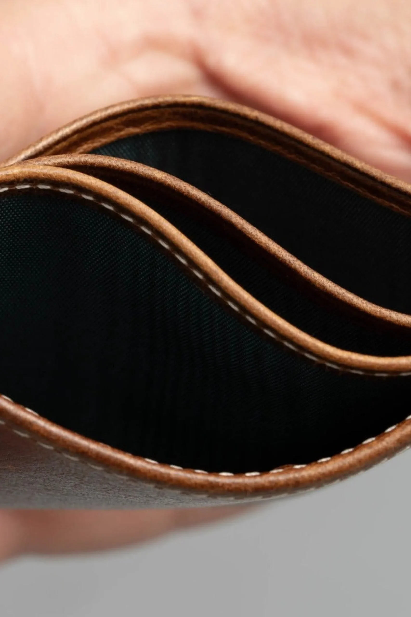 Slim Saddle Brown Dumont Leather Cardholder Wallet