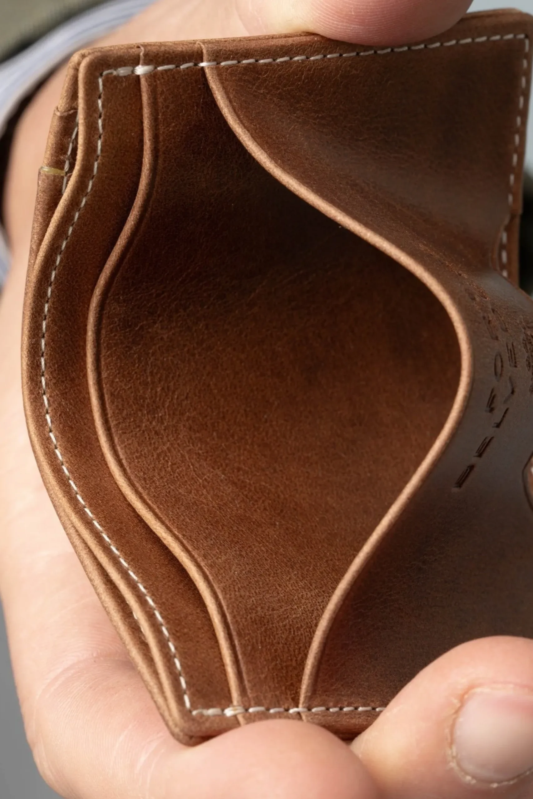 Slim Saddle Brown Montecristo Leather Cardholder Wallet