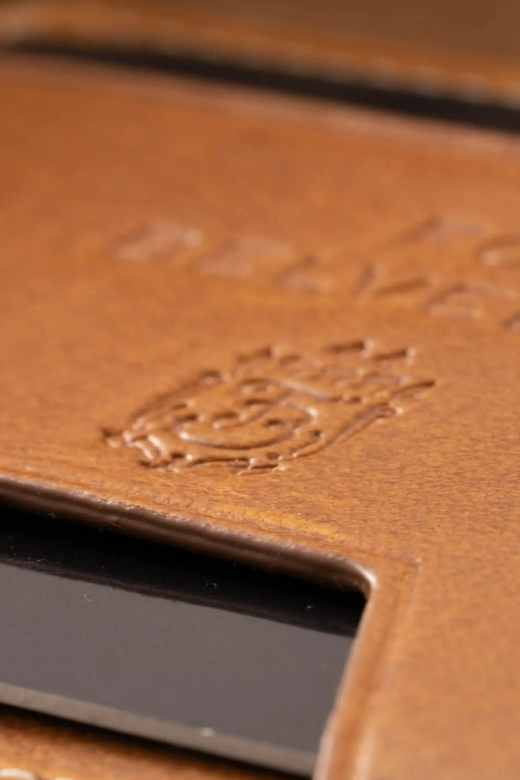 Slim Vintage Gold Leather Cardholder Wallet