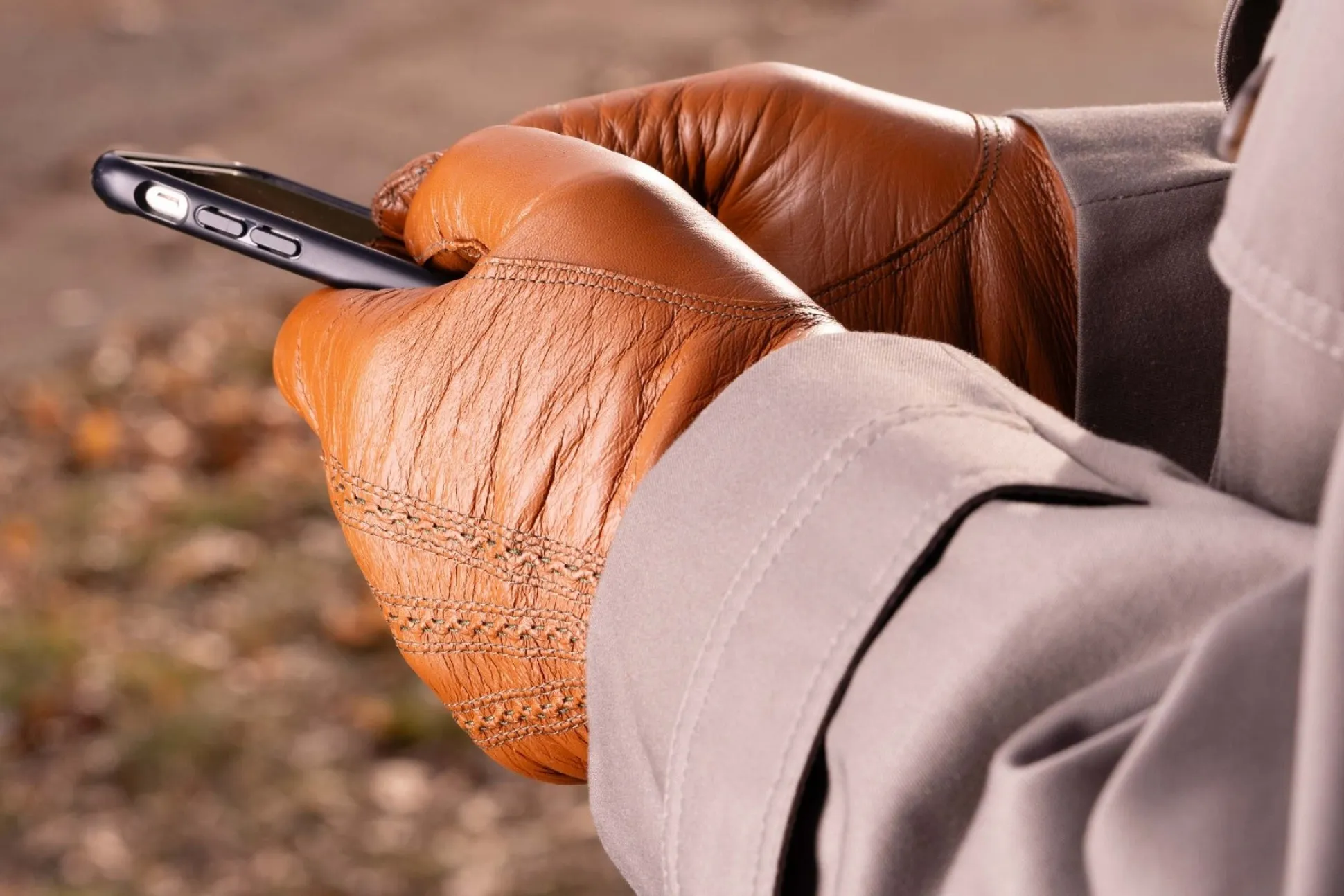 Tan Touchscreen Lamb Nappa Gloves
