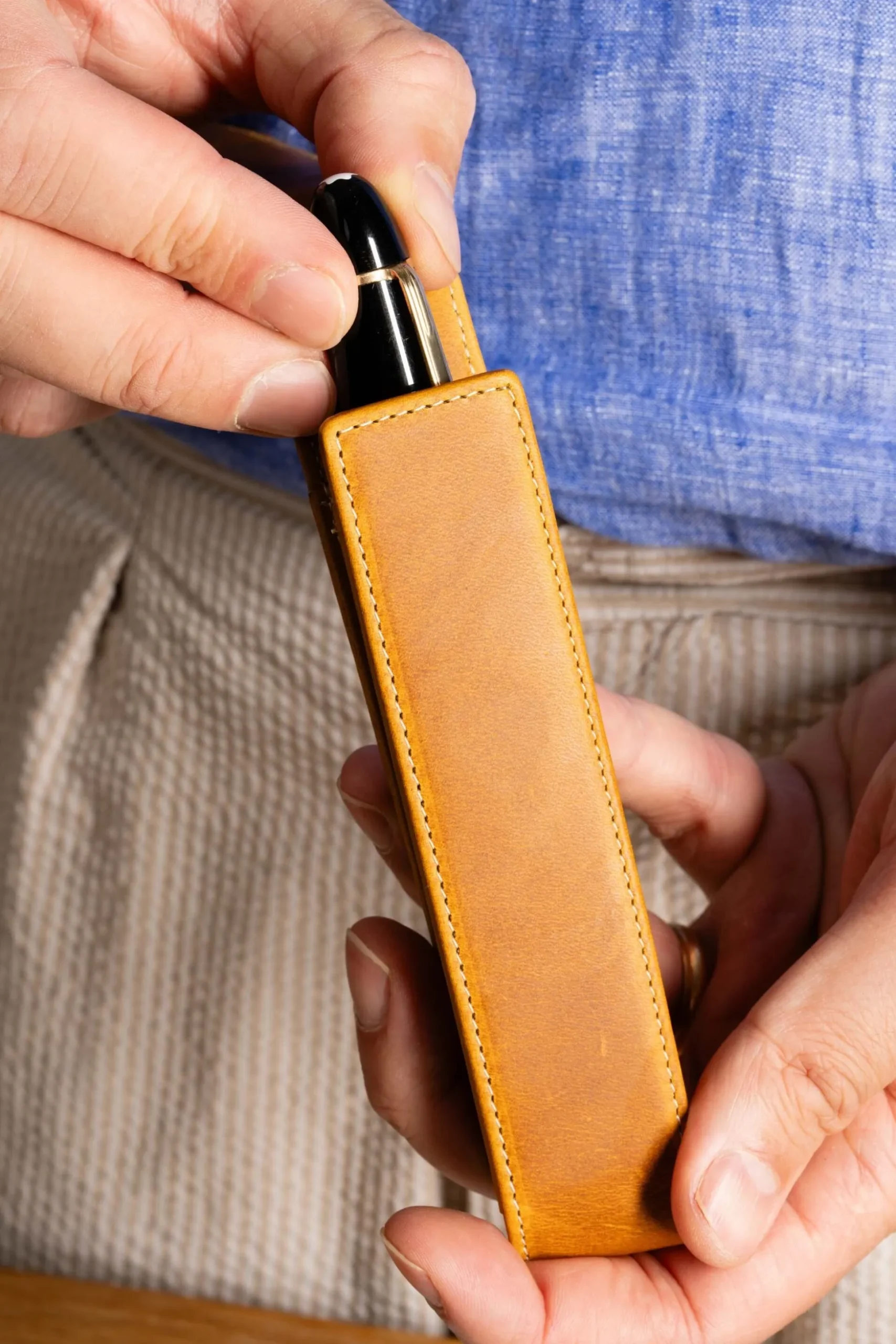 Vintage Gold Americana Full-Grain Leather Pen Case