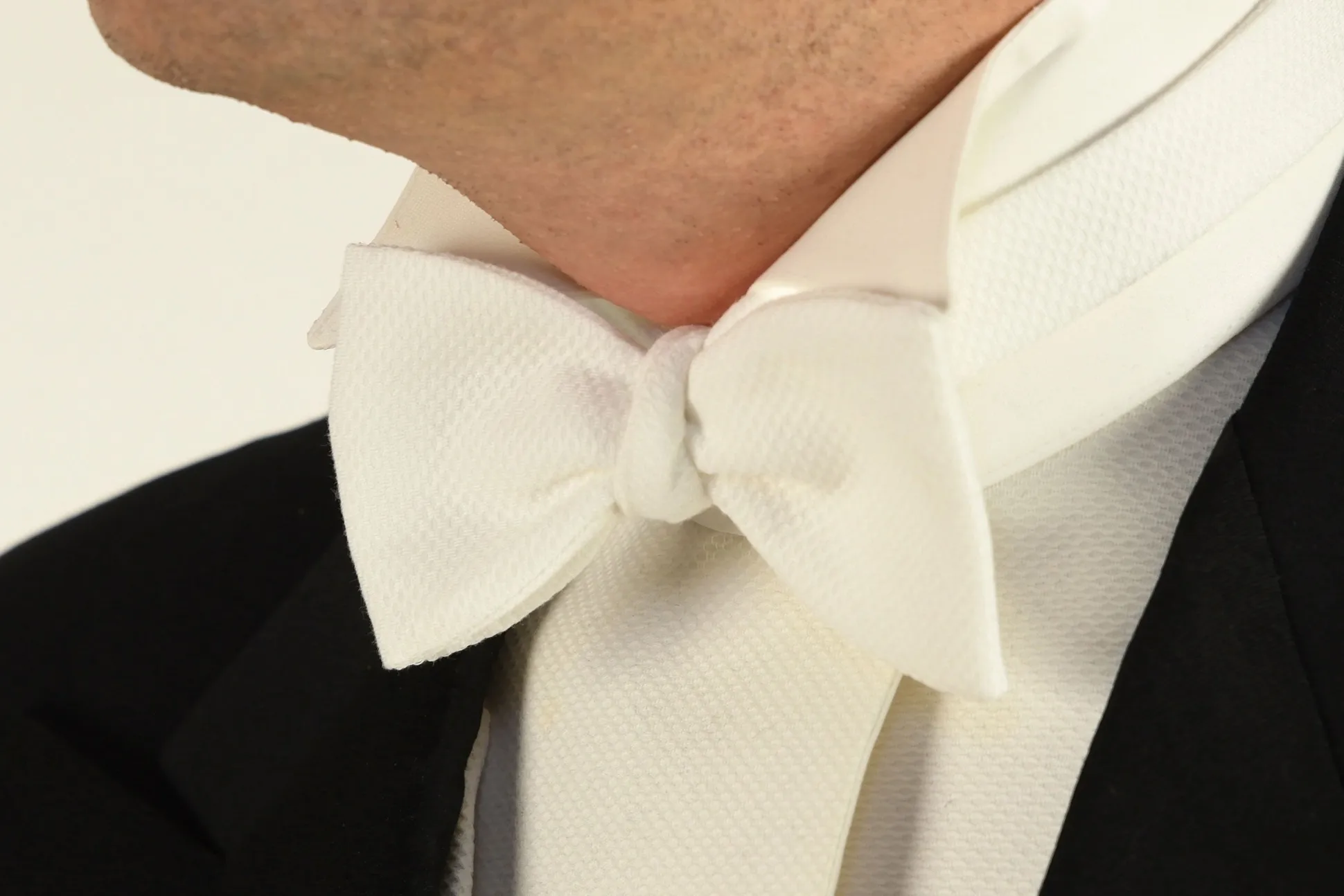 White Single End Marcella Pique Bow Tie
