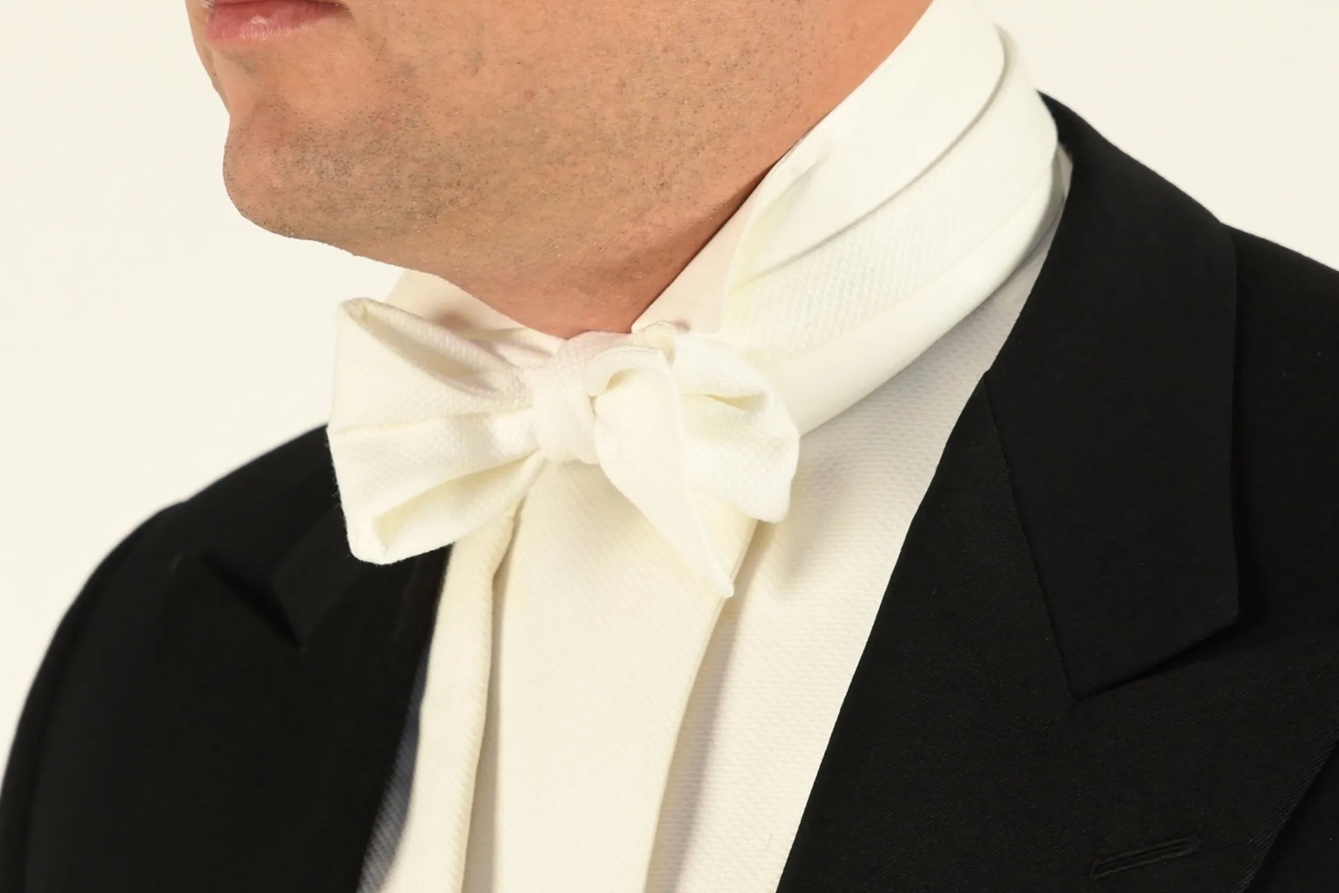 White Single End Marcella Pique Bow Tie